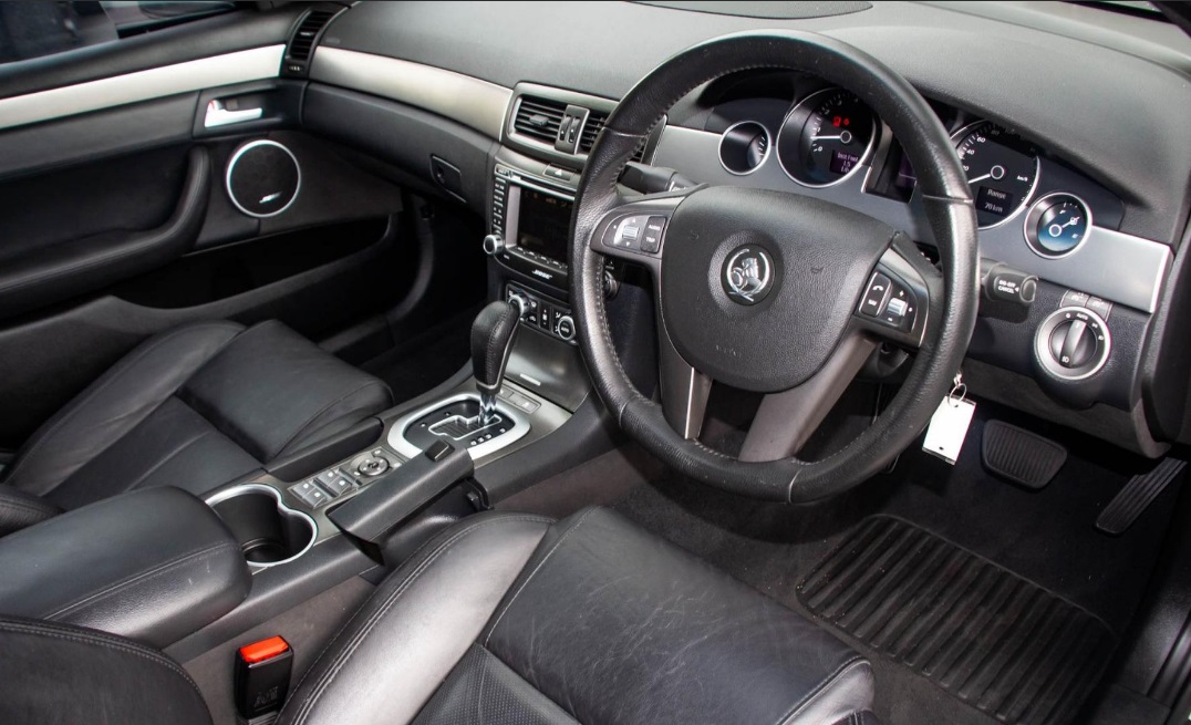 2008 Holden Caprice WM Auto Interior.jpg